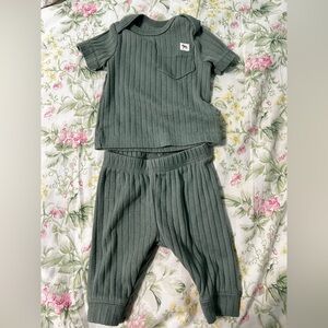 NB Green Ribbed Outfit Set